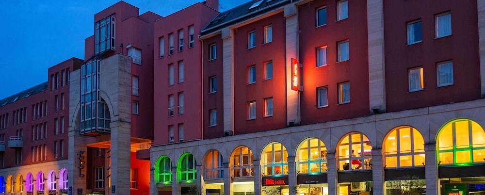 Ibis Epernay Centre Ville Bagian luar foto