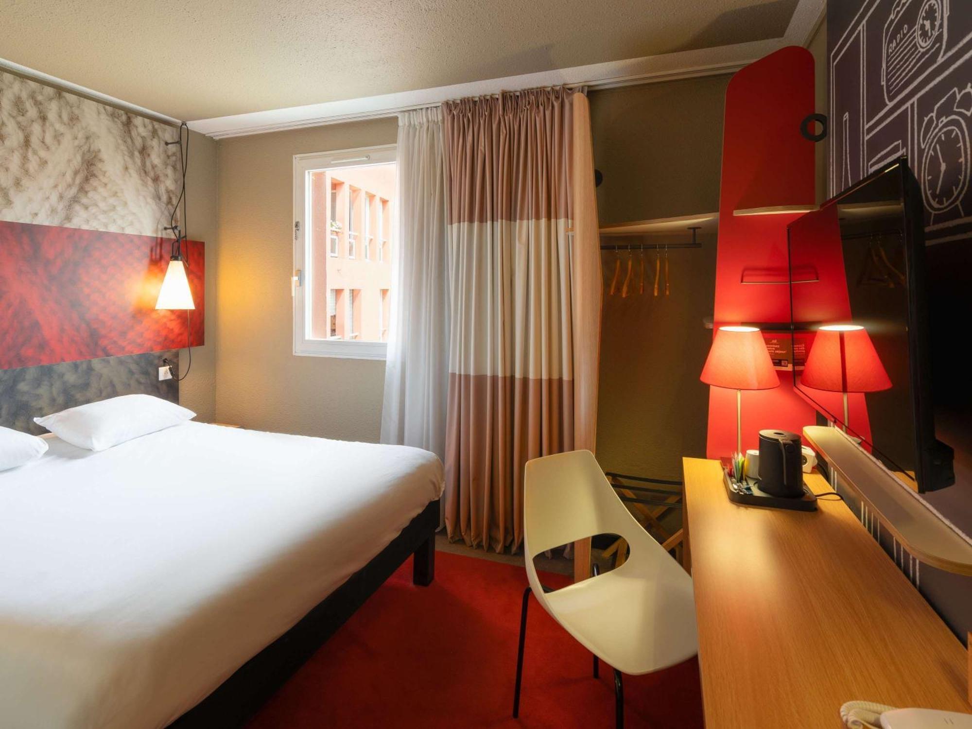 Ibis Epernay Centre Ville Bagian luar foto