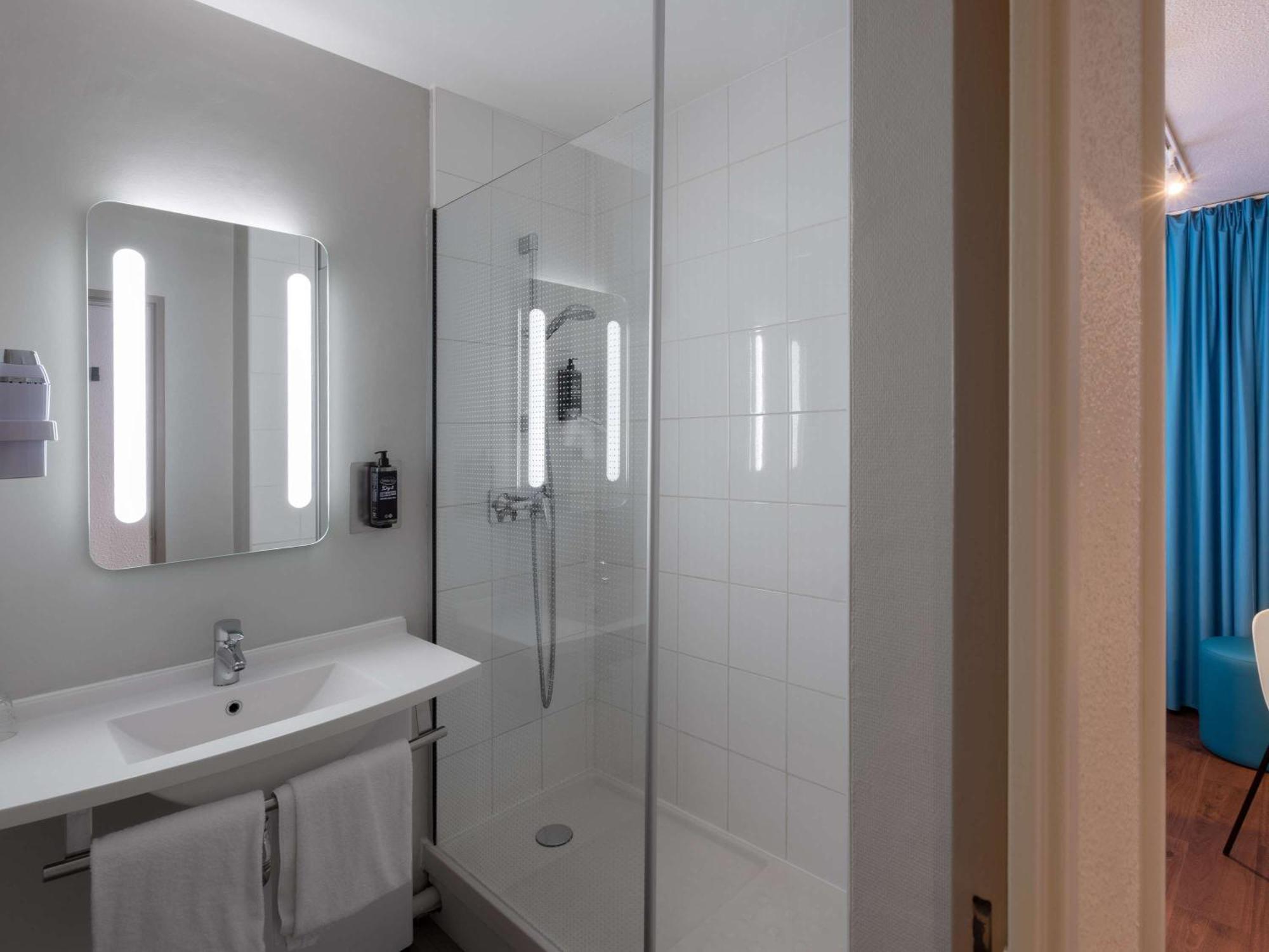 Ibis Epernay Centre Ville Bagian luar foto