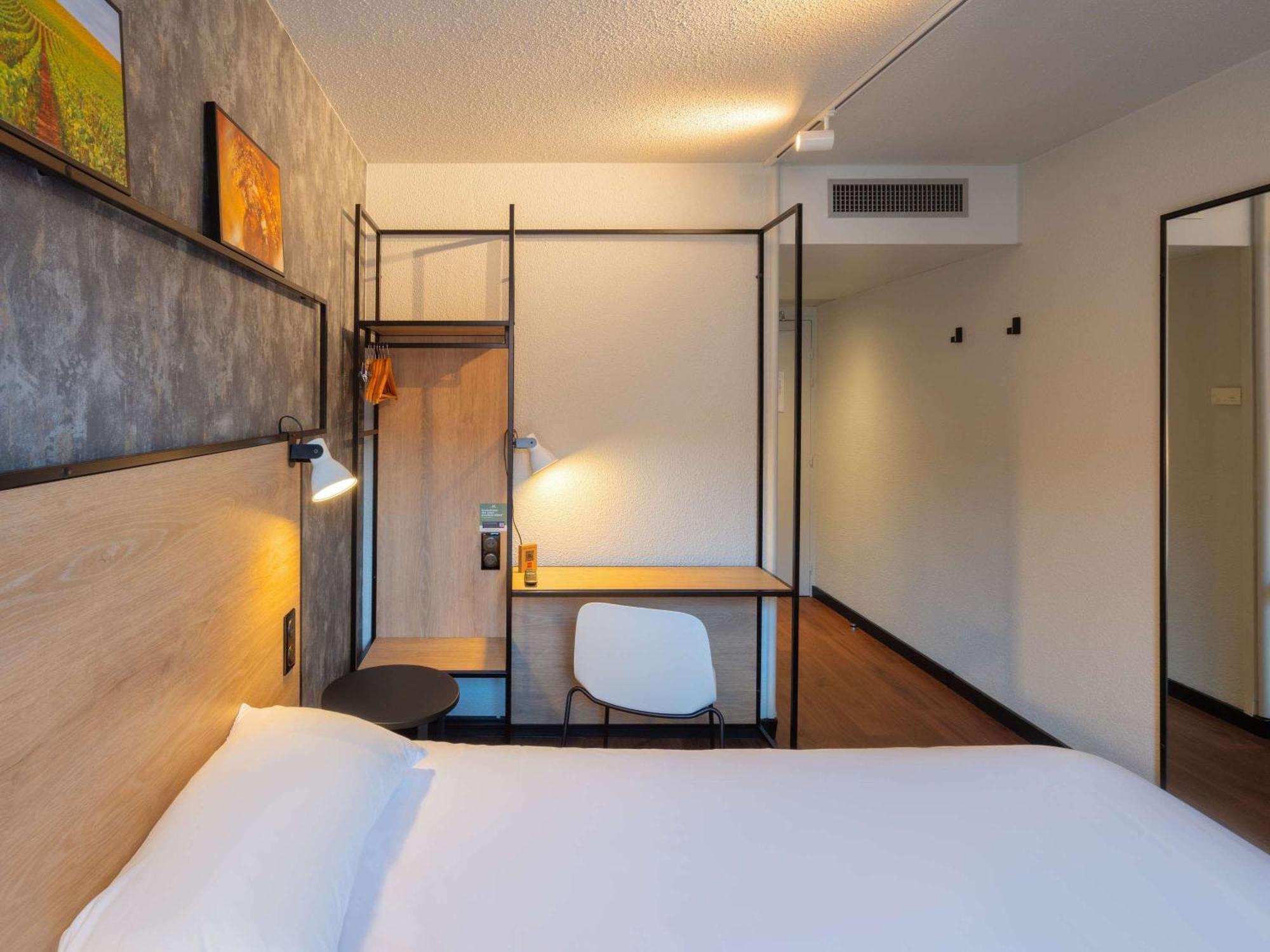 Ibis Epernay Centre Ville Bagian luar foto