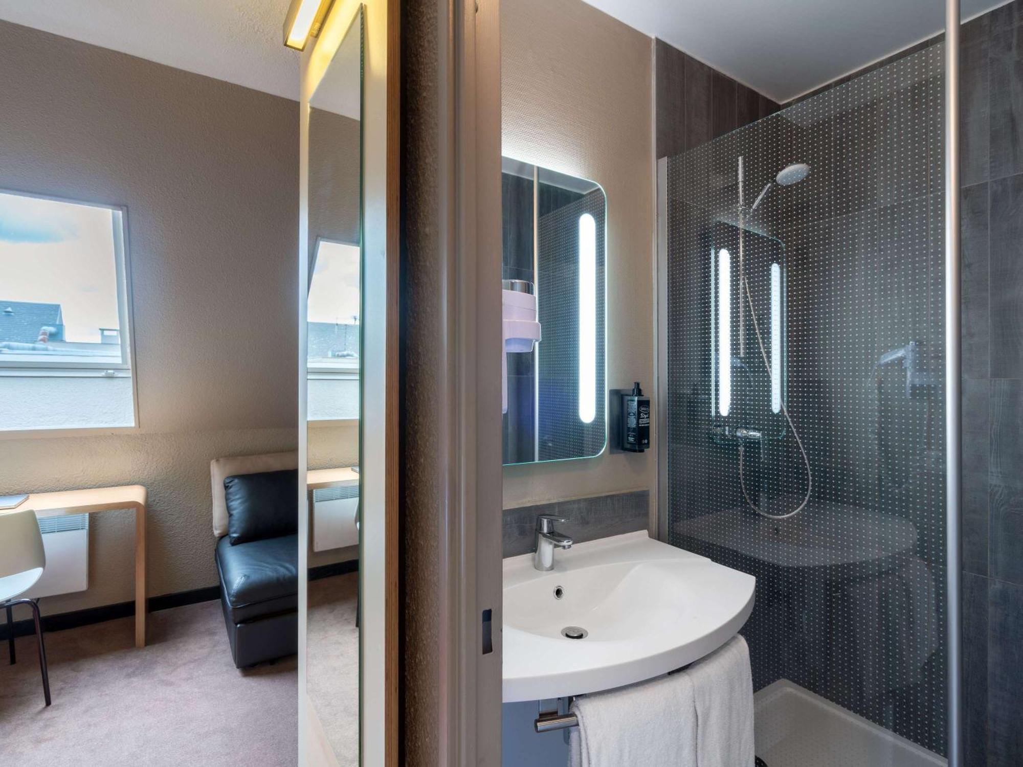 Ibis Epernay Centre Ville Bagian luar foto